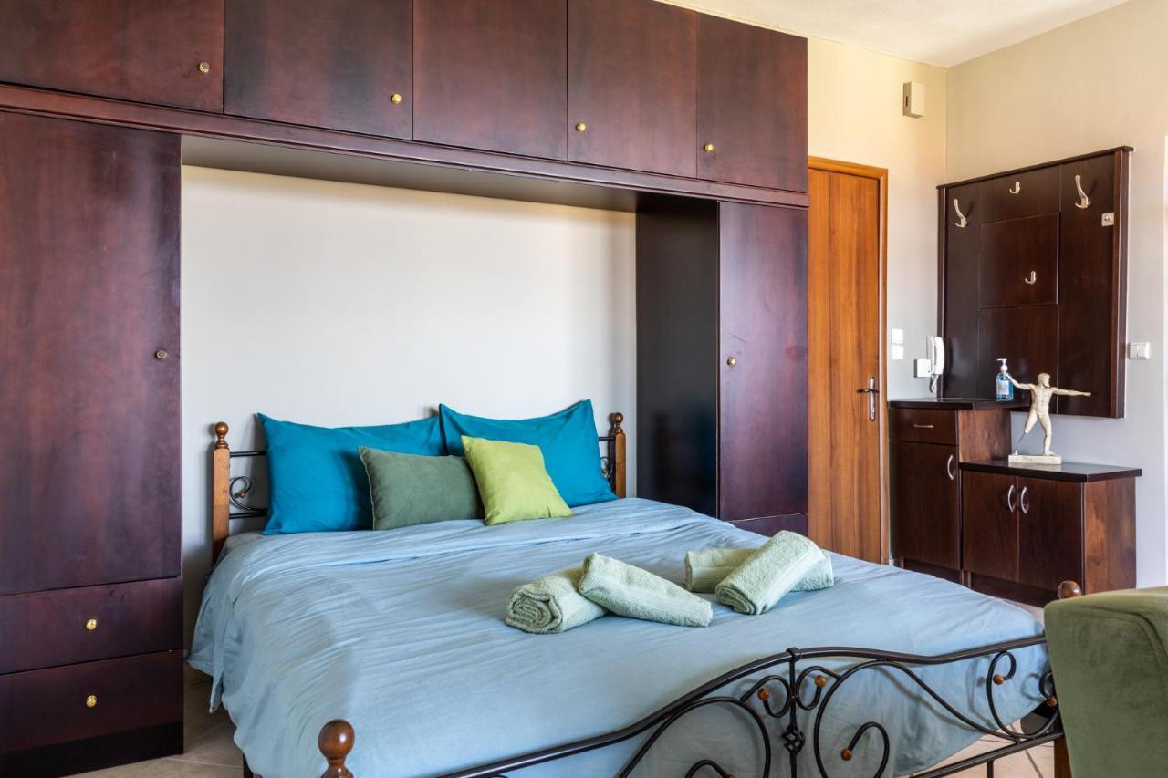 Mar Y Montana Apartments 리토코론 외부 사진